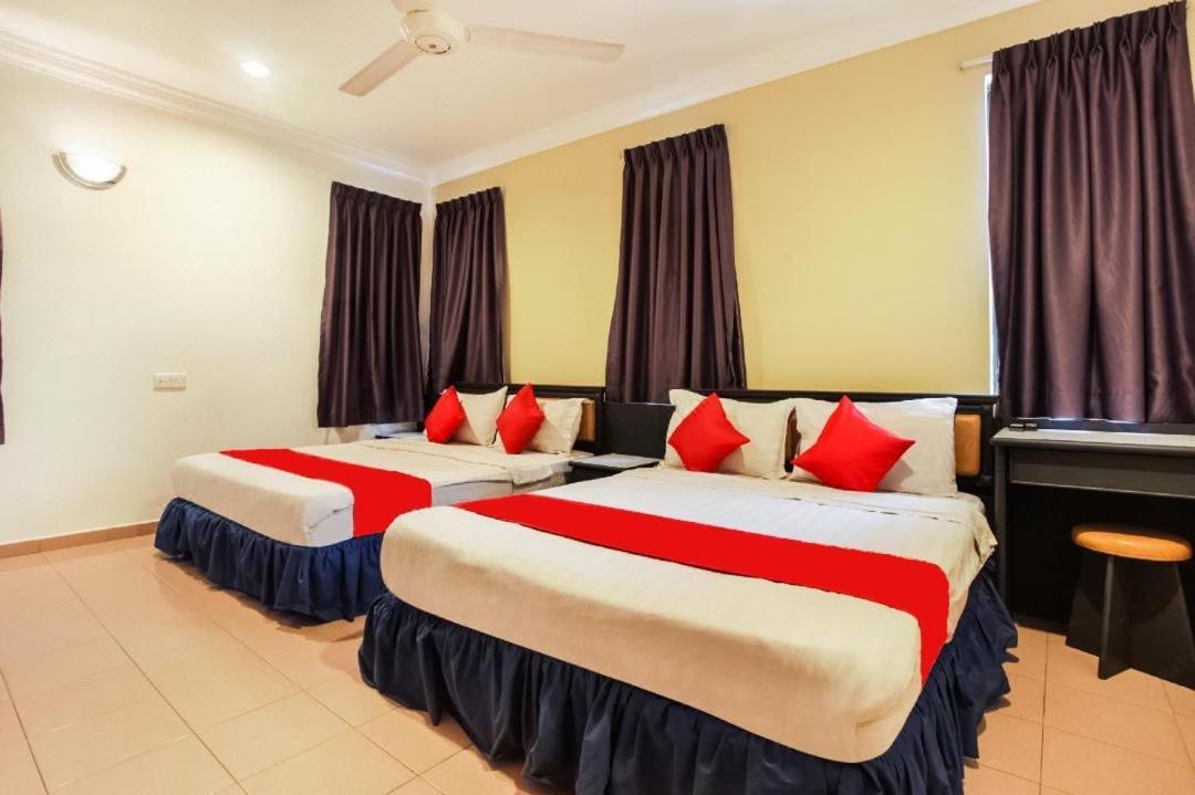 Hotel Home 88 Teluk Intan Exterior foto